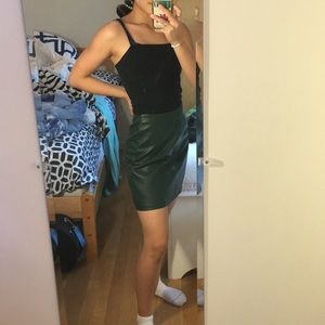 VEGAN LEATHER GREEN SKIRT